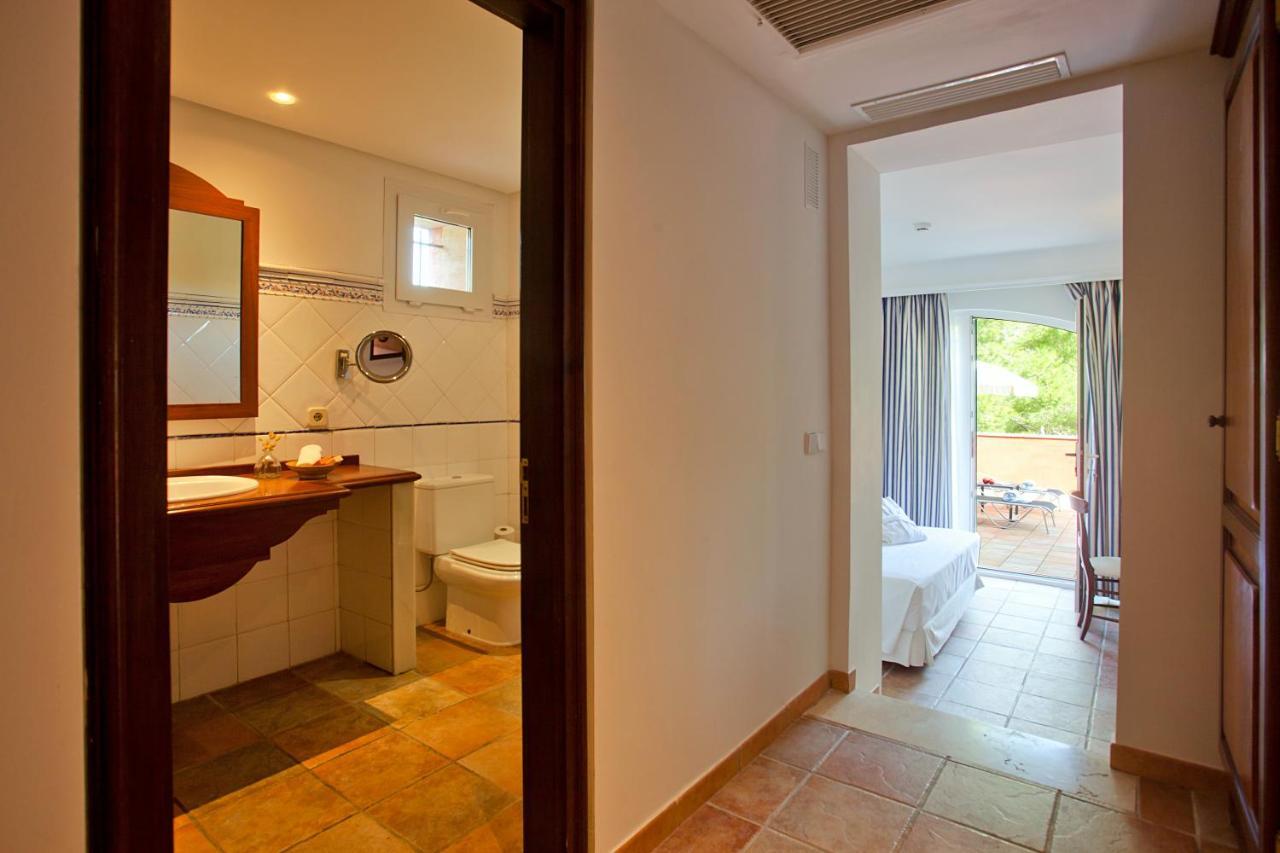 Hotel Cala Sant Vicenc - Adults Only Cala de Sant Vicenc Dış mekan fotoğraf