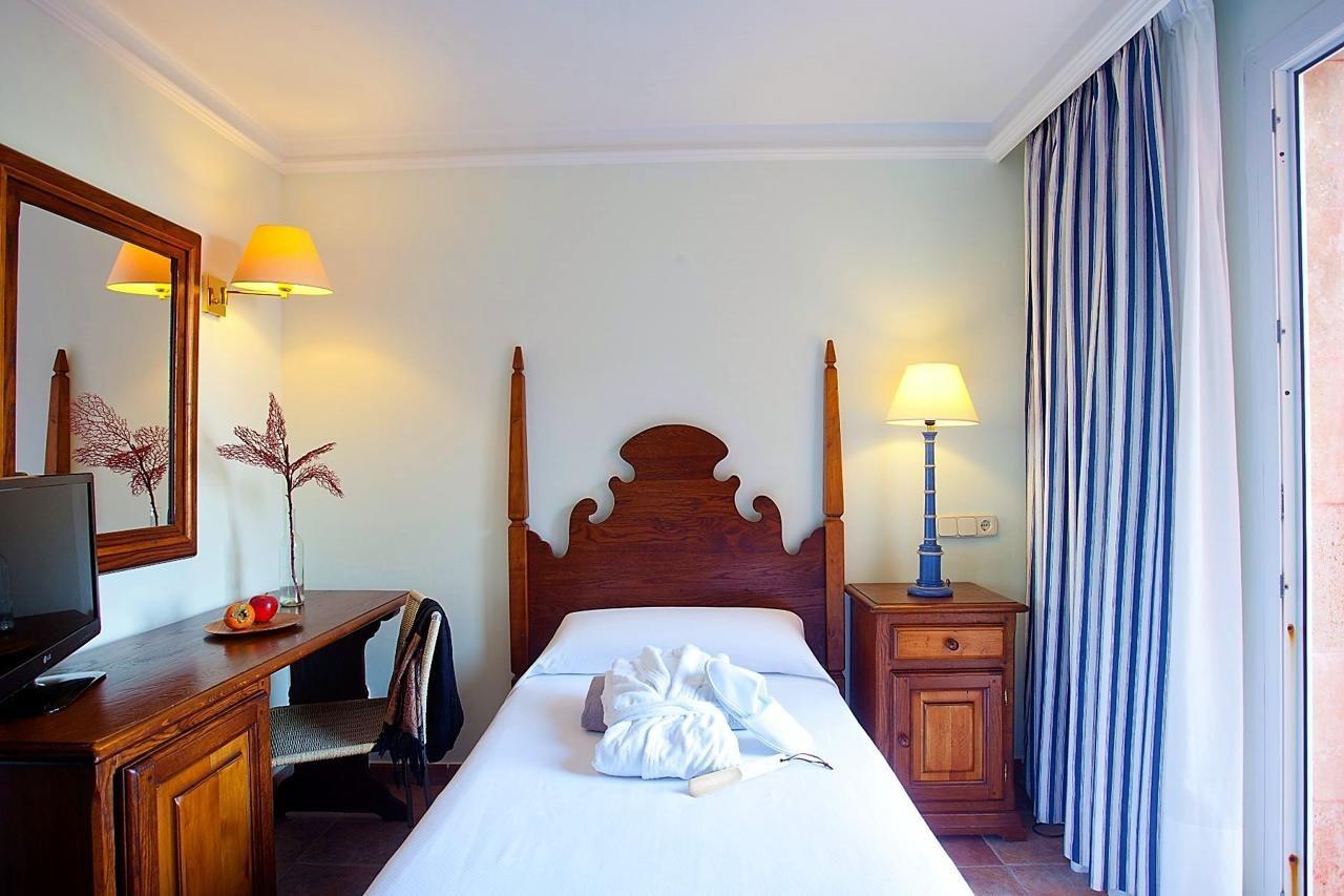 Hotel Cala Sant Vicenc - Adults Only Cala de Sant Vicenc Dış mekan fotoğraf