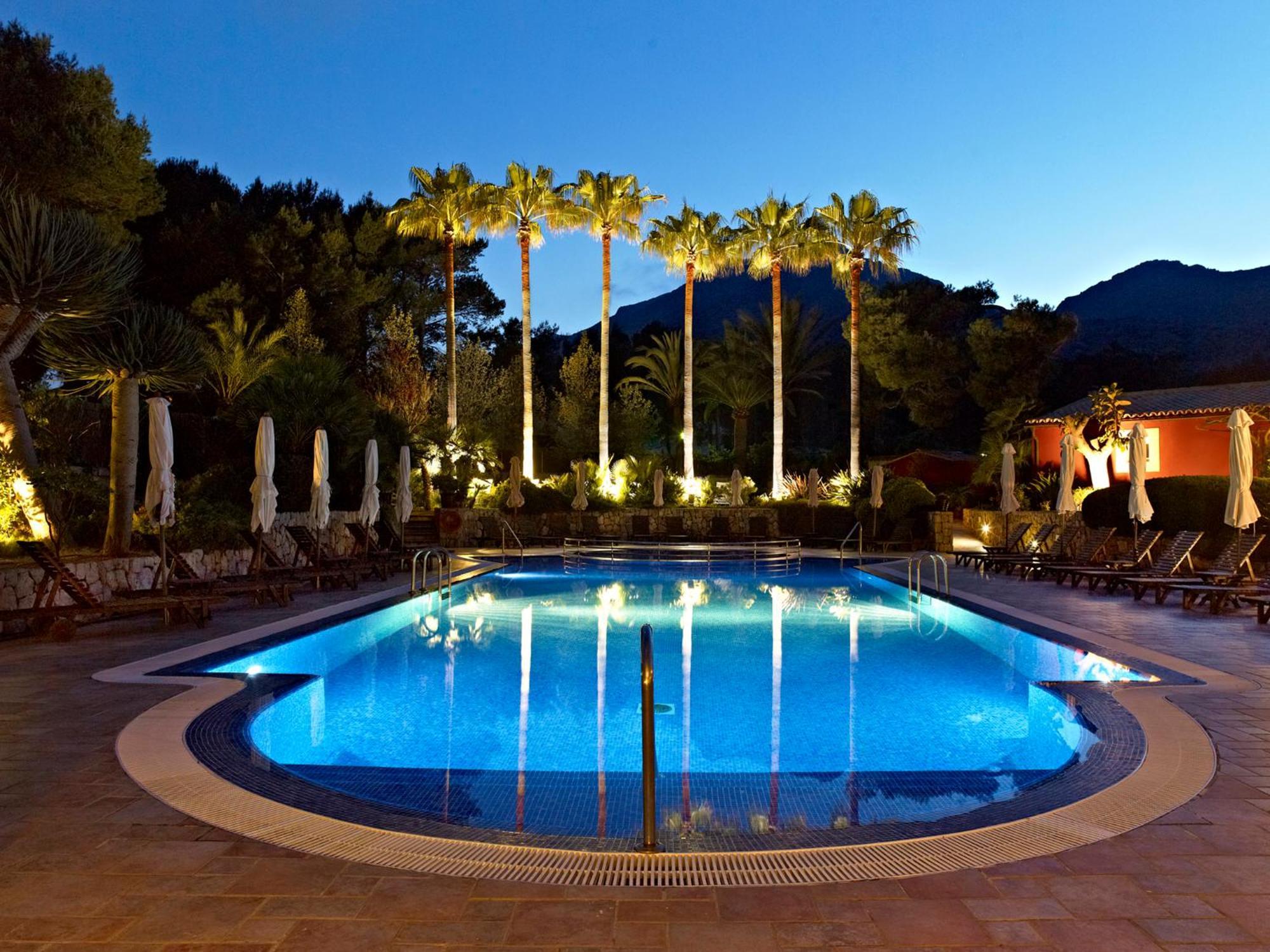 Hotel Cala Sant Vicenc - Adults Only Cala de Sant Vicenc Dış mekan fotoğraf