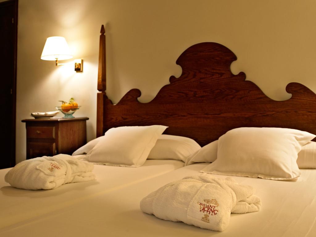 Hotel Cala Sant Vicenc - Adults Only Cala de Sant Vicenc Dış mekan fotoğraf